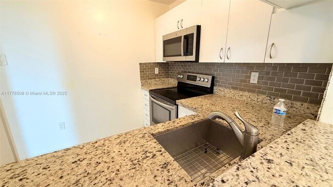 Building Photo - 11780 SW 18th St
