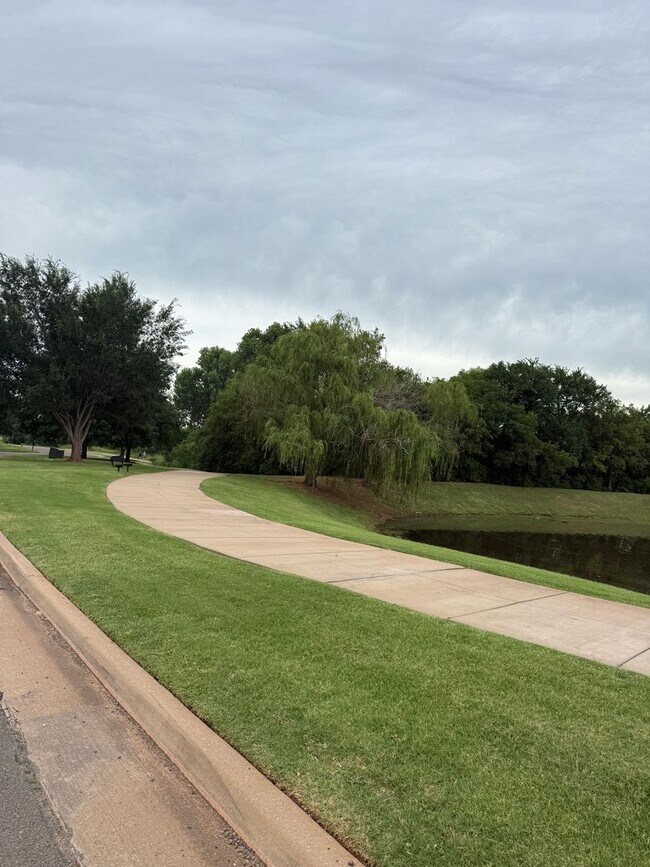 Building Photo - 3 bedroom + office  or 4th bedroom, storm shelter, neighborhood pond and walking track!