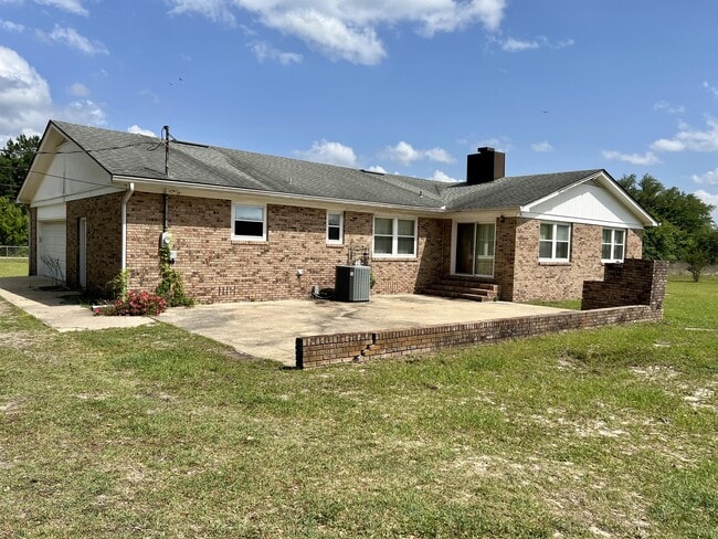 Building Photo - 264 Lonnie Raker Ln