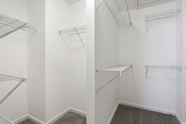 Building Photo - 5113 Kempsford Ct