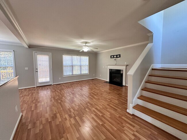 Building Photo - Exclusively Offered By Muse Realty Rentals...