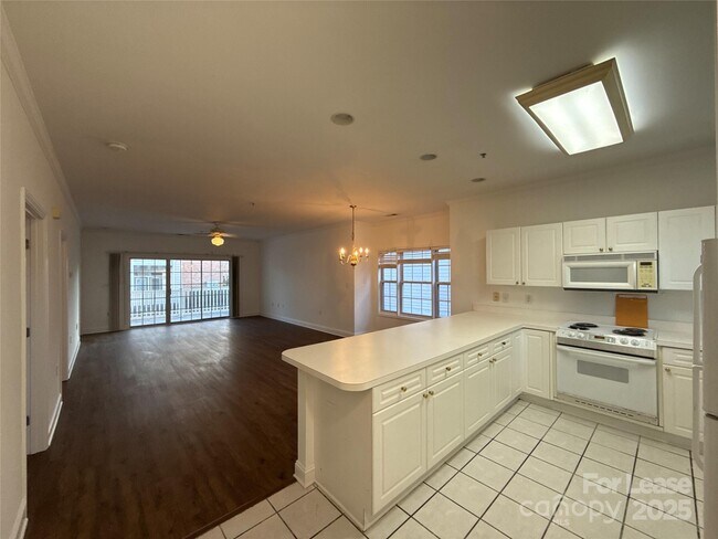 Building Photo - 9068 Meadow Vista Rd