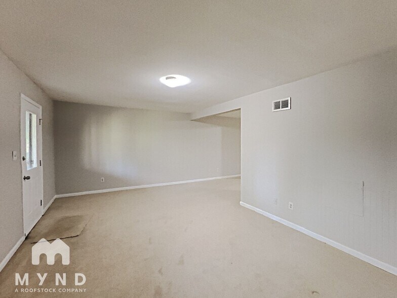 Building Photo - 727 Twin Brooks Ct