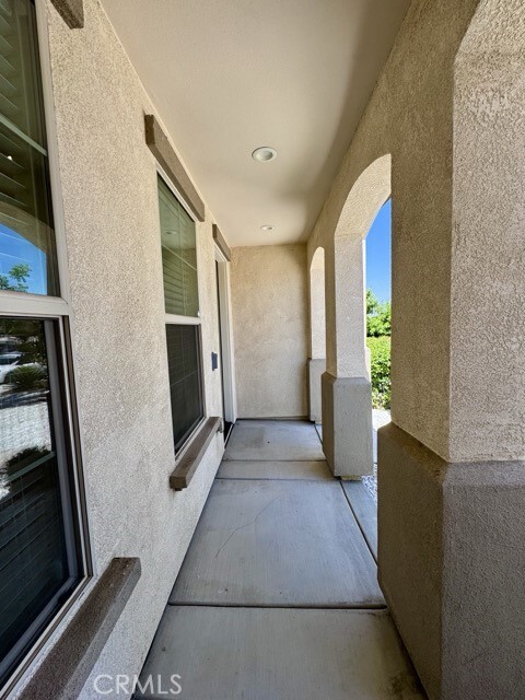 Building Photo - 1065 Regala St