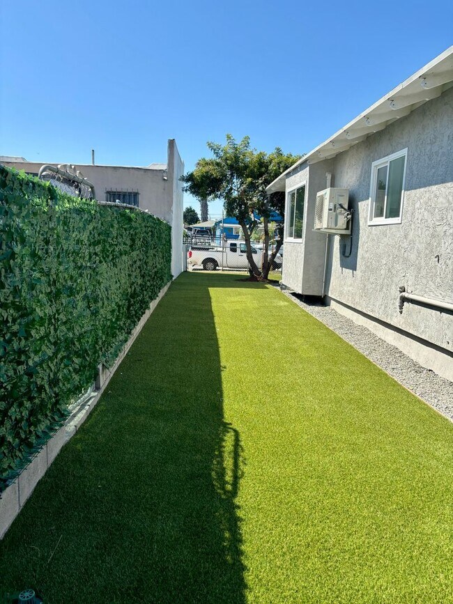 Building Photo - Beautiful Logan Heights Remodeled House
