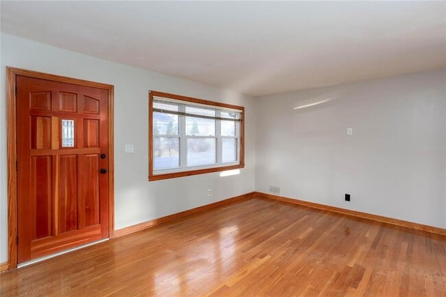 Building Photo - 2663 Hicks Rd