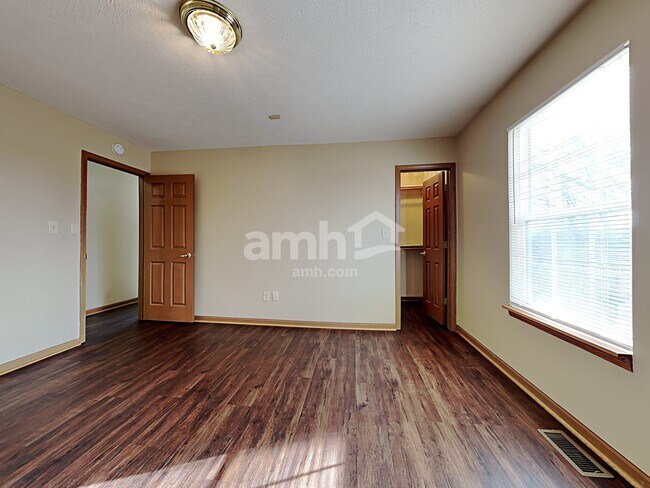 Building Photo - 6676 Wimbledon Drive