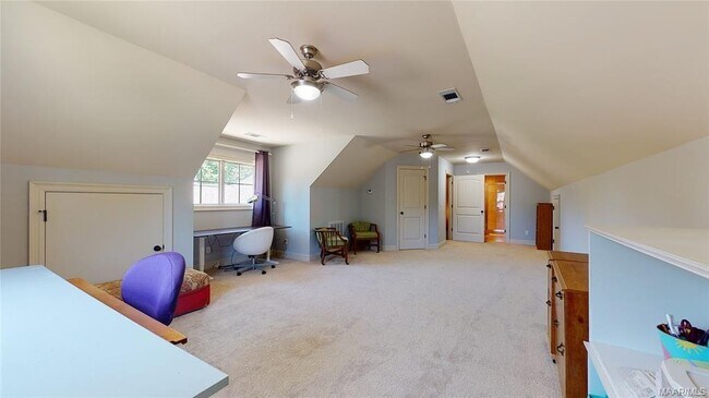 Building Photo - 9131 Thetford Way