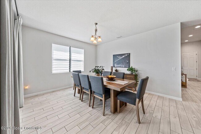 Building Photo - 8080 Lucent Ct