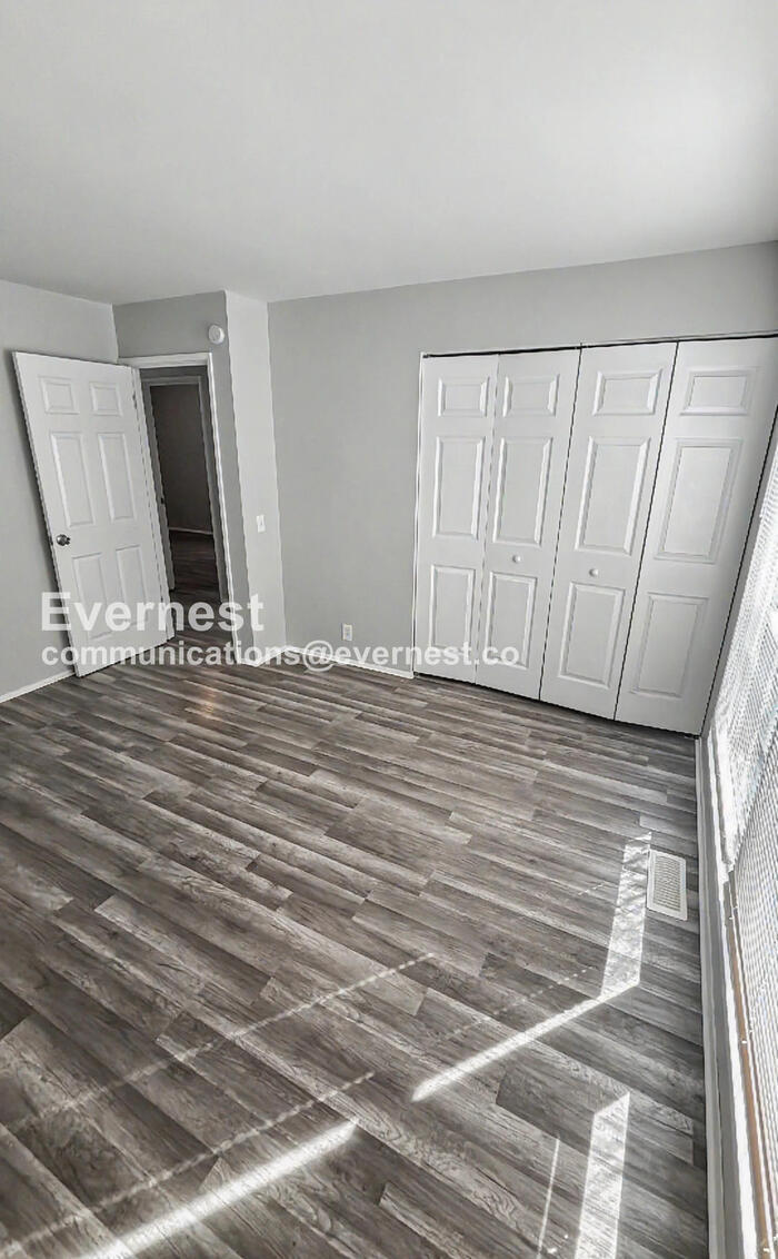 Building Photo - 2380 Grassland Dr