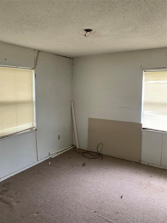 Building Photo - 4909 Higgins St