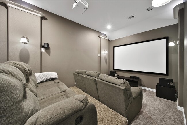 Building Photo - 1332 Gardenia Dr