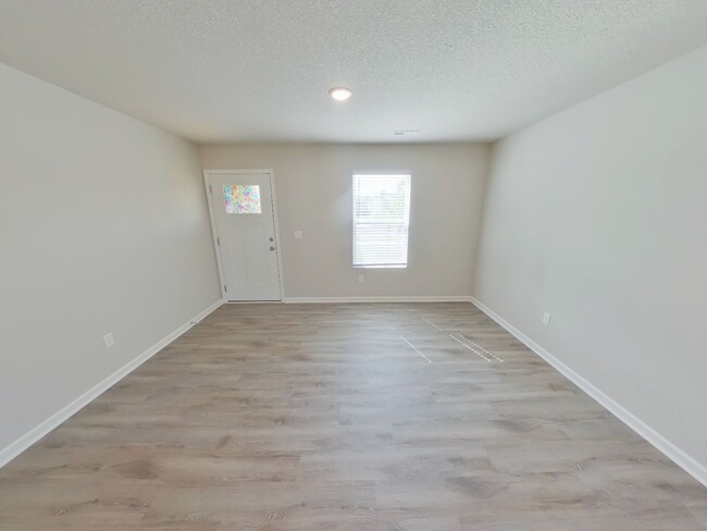 Building Photo - 2746 S Cypress St