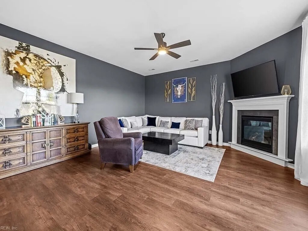 Living Room - 187 Peck Ln