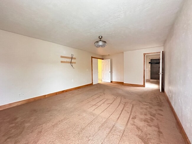 Building Photo - Great Lehi home Available Soon!