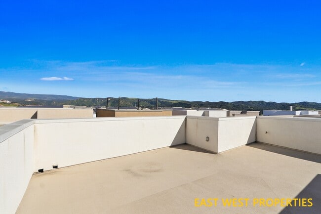 Building Photo - 25 Stetson St