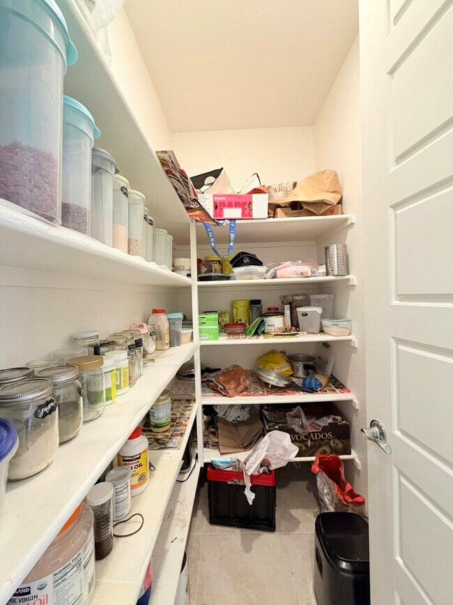 Building Photo - 5460 Spg Mountain Ln