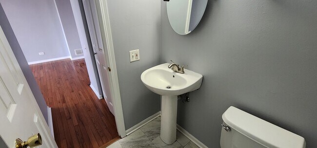 Building Photo - 3185 Ketch Ct