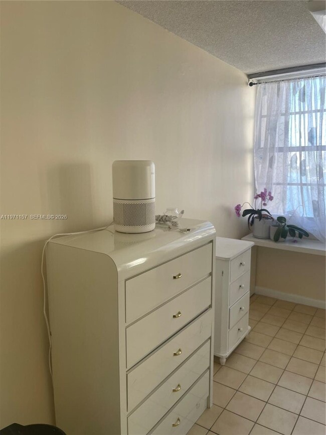 Building Photo - 250 174th St