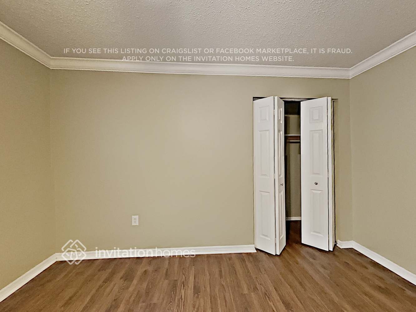 Building Photo - 4836 Barcelona Ave