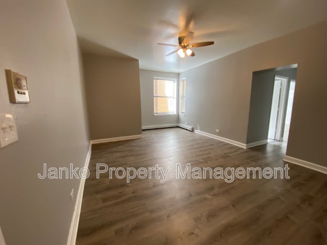 Building Photo - 5647 W Washington Blvd