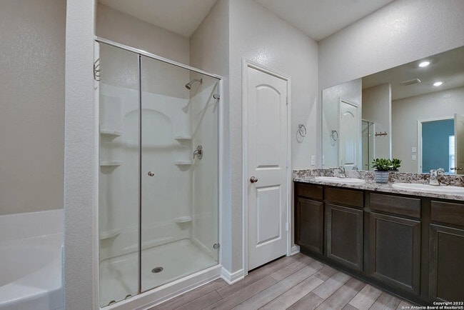 Building Photo - 6406 Underwood Way