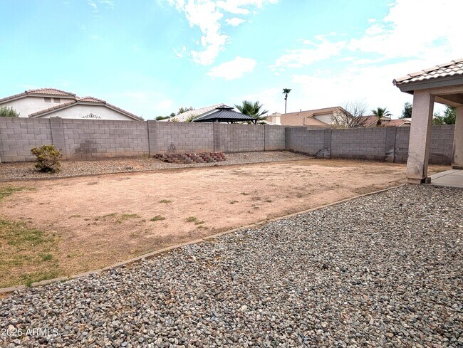Building Photo - 13216 W Mauna Loa Ln