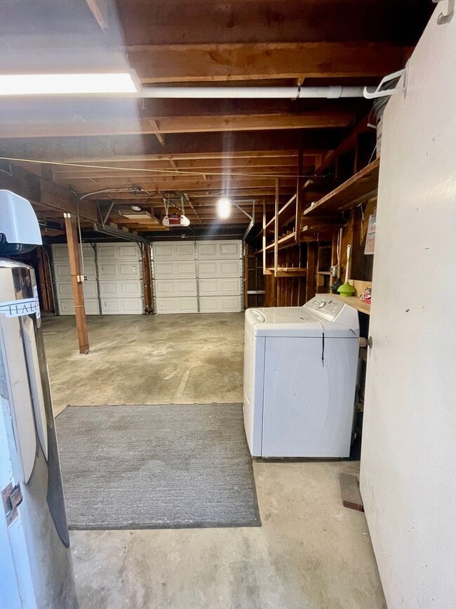 Building Photo - Pierpont Beach Studio | $2000 per month