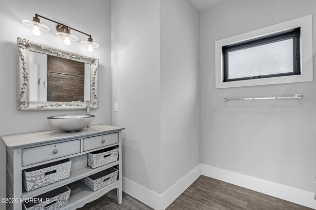 Building Photo - 10 McCready's Alley