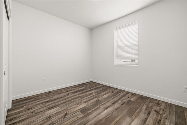 Building Photo - BRAND NEW Stunning 4-Bed, 3-Bath Townhome ...