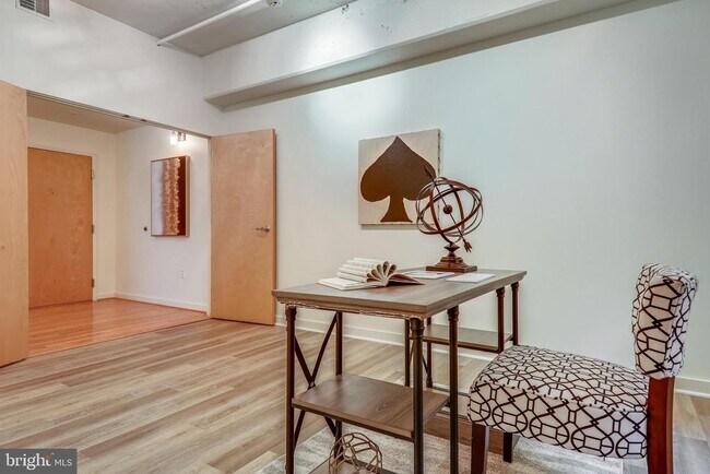 Building Photo - 1125 11th St NW