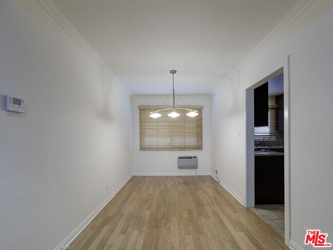 Building Photo - 1217 N Crescent Heights Blvd