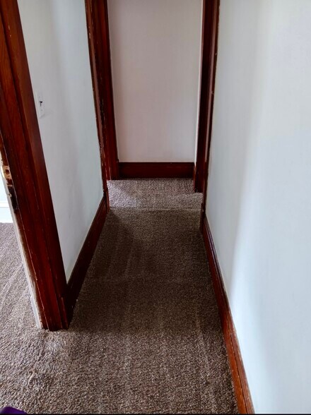 Building Photo - 206 Summit Ave