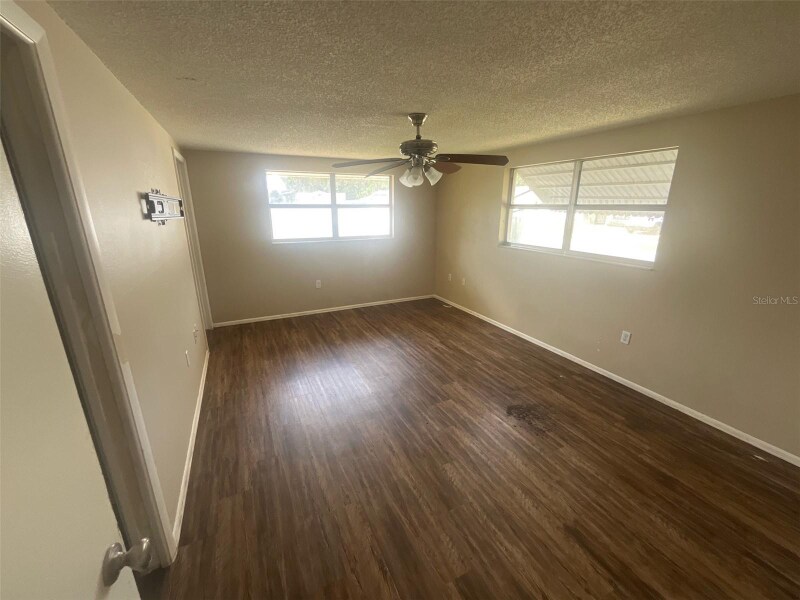 Building Photo - 6646 Albemarle Pkwy