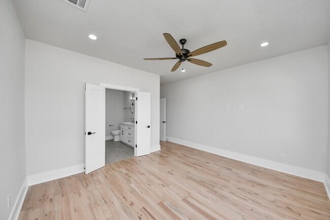 Building Photo - 6312 Milwee St