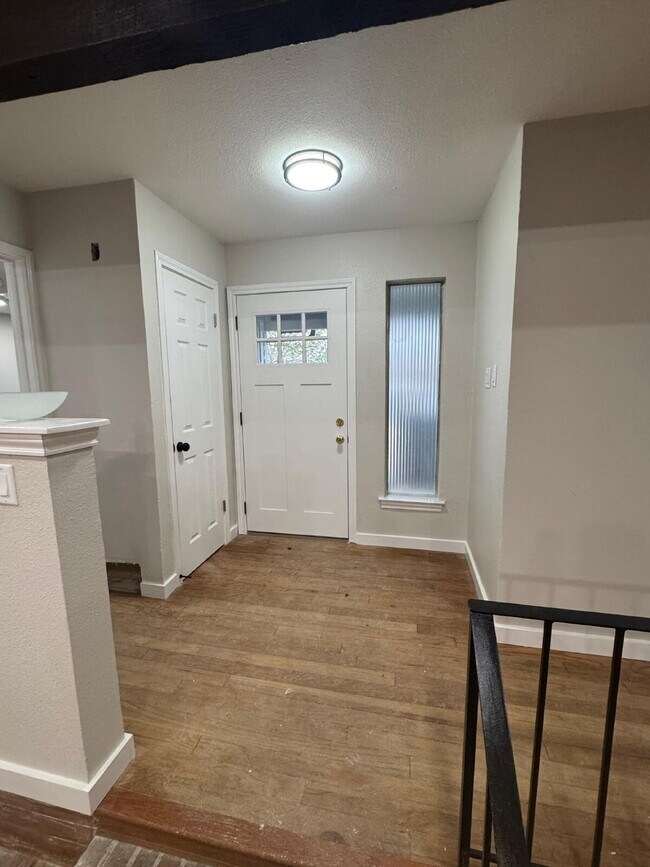 Building Photo - Solar-Powered 3BD in Lancaster with Included Yard Care & Low Utilities