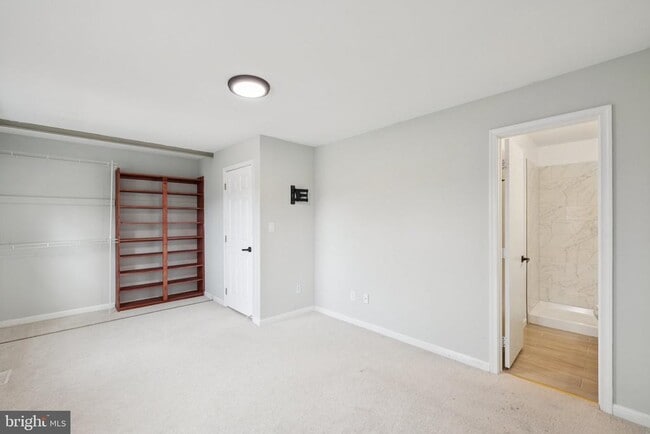 Building Photo - 4241 Stockbridge Dr