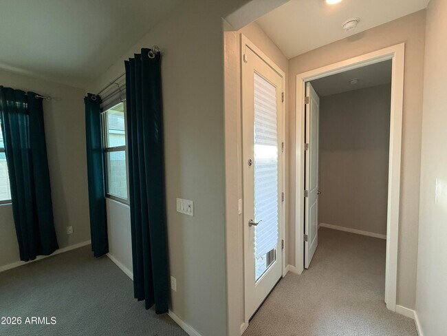 Building Photo - 9458 Thatcher Ave