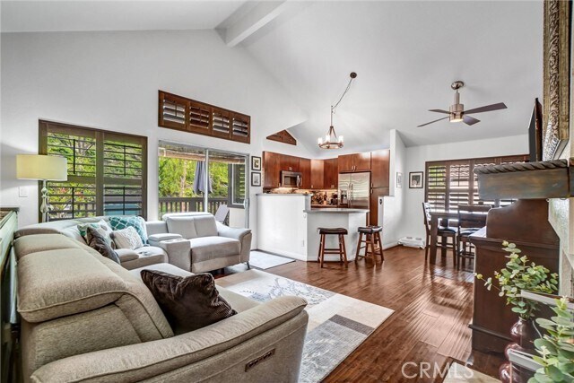 Building Photo - 30 Flamingo Ct