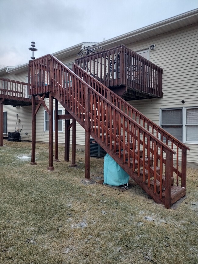 Building Photo - 2229 9th St