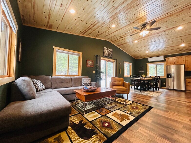 Building Photo - 9117 Nukala Rd