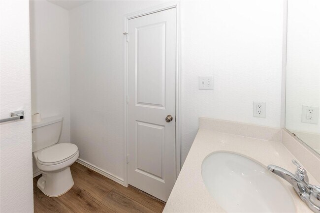 Building Photo - 1129 Catfish Ln