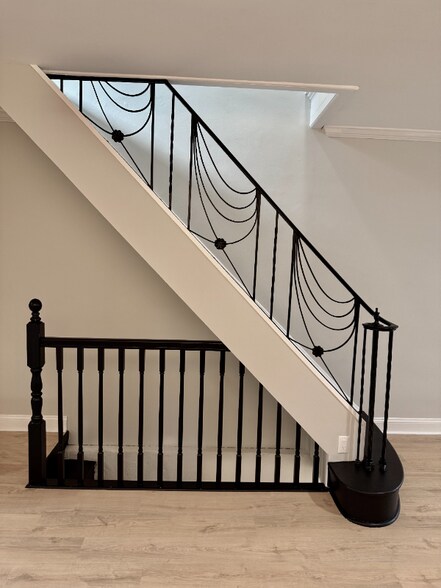 Building Photo - 2322 S Hutchinson St