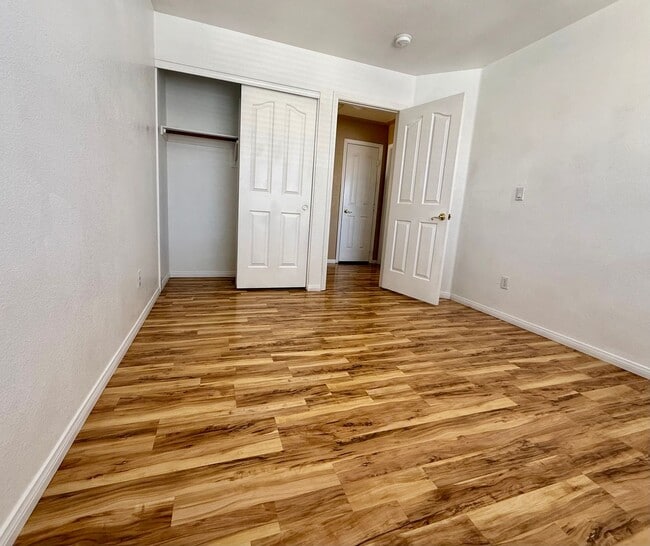 Building Photo - Fantastic 3 bed/2.5 bath in the Northwest ...