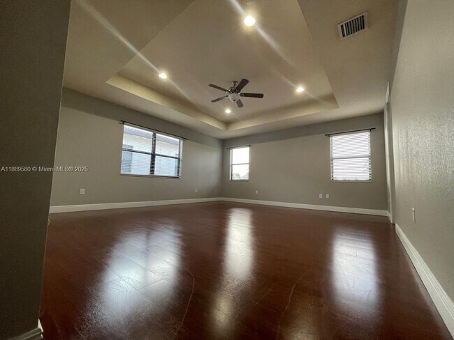 Building Photo - 9895 NW 87th Terrace