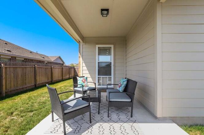Building Photo - 21317 Wilmiller Ln