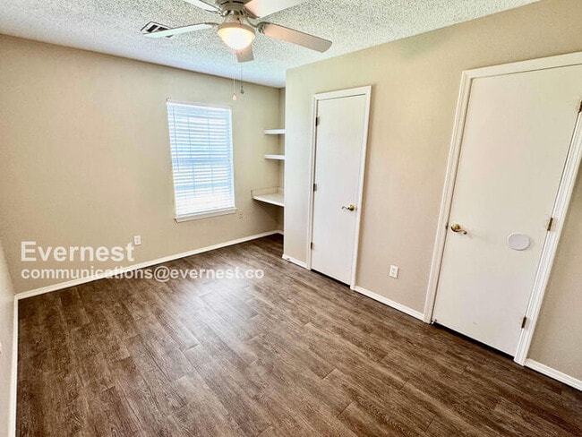 Building Photo - Lovely 3-Bedroom Home with Modern Amenitie...