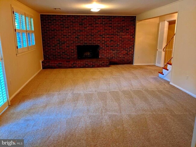 Building Photo - 8702 Thunderbird Ct