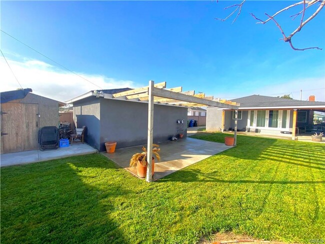 Building Photo - Cozy Single Family Home in Gardena!