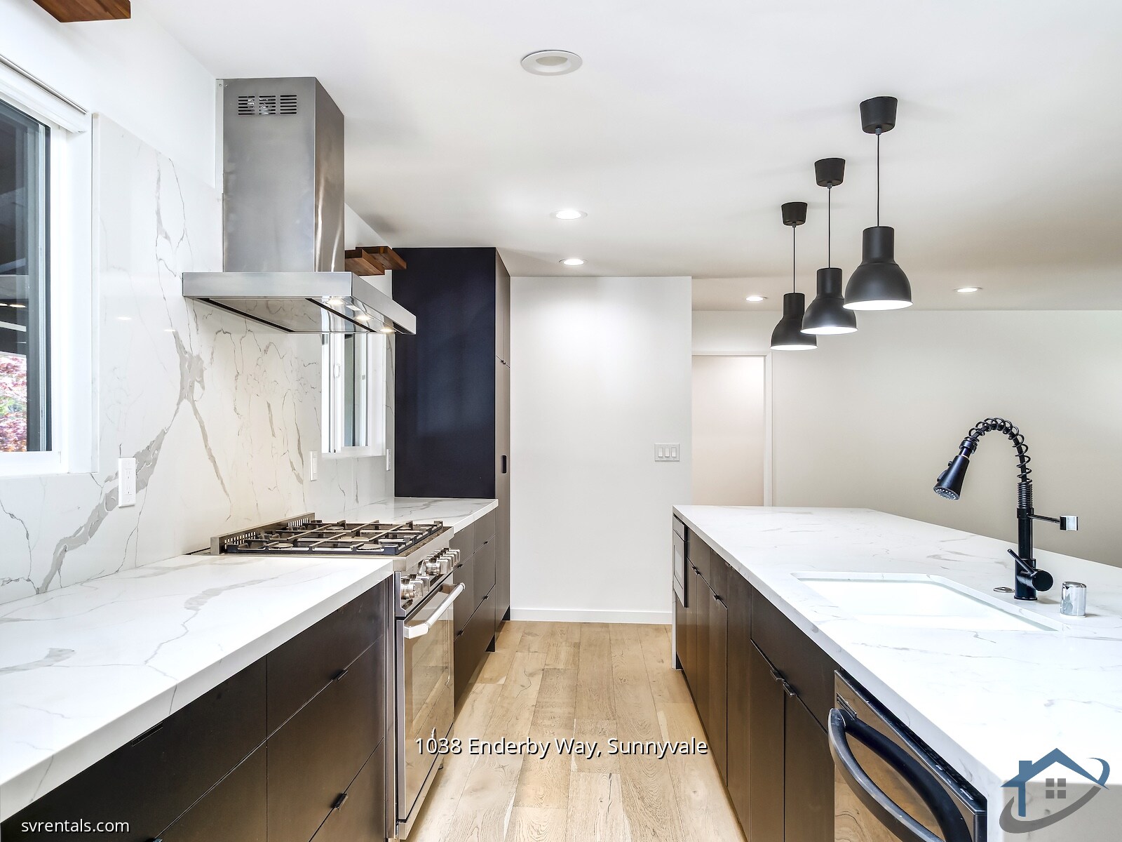 Building Photo - 1038 Enderby Way